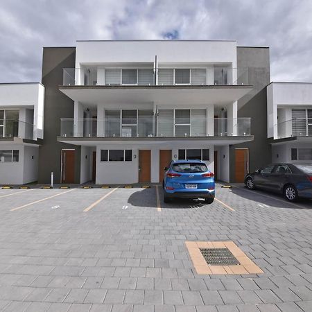 2X2 Modern Apartment Near Airport And City Perth Bagian luar foto