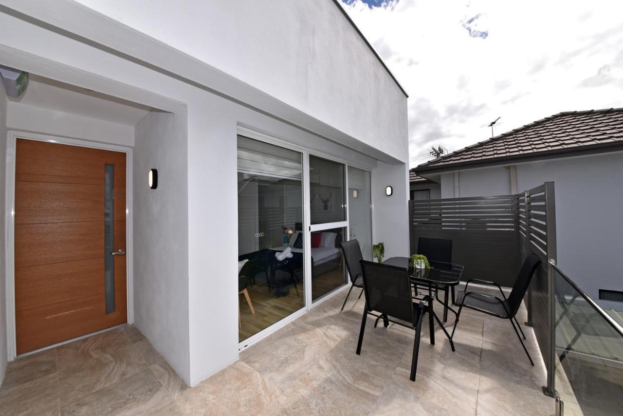 2X2 Modern Apartment Near Airport And City Perth Bagian luar foto