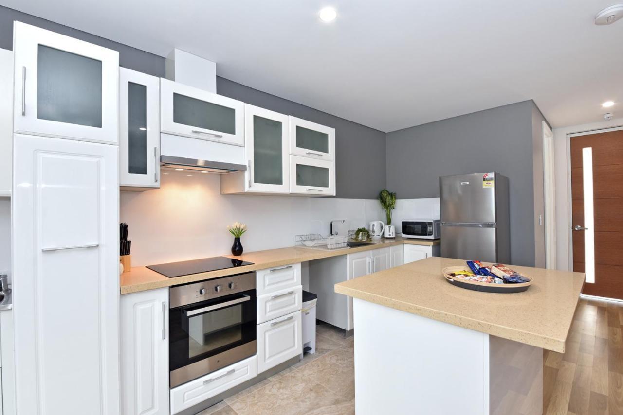 2X2 Modern Apartment Near Airport And City Perth Bagian luar foto